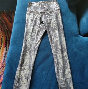 Lululemon leggings sz 4